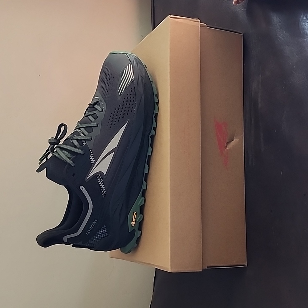 Mens Altra Olympis 5